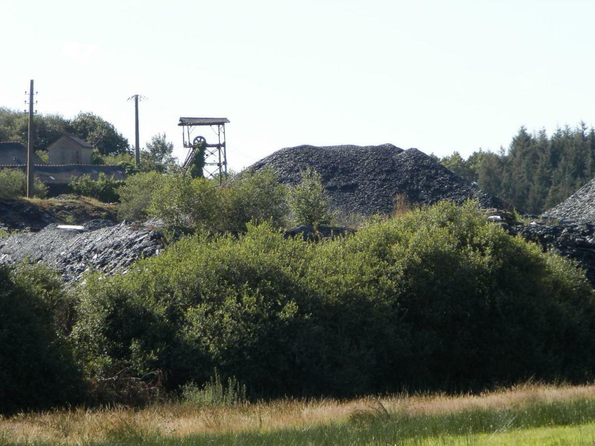 Vallee Des Ardoisieres Mael-Carhaix ภายนอก รูปภาพ