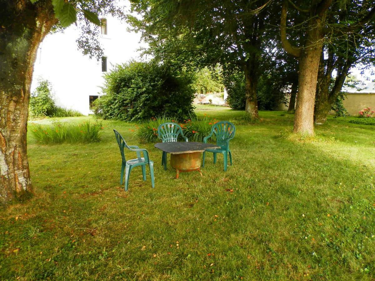 Vallee Des Ardoisieres Mael-Carhaix ภายนอก รูปภาพ